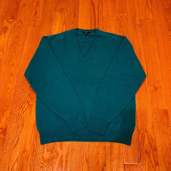 Burberry V Neck Pullower Sweater 100% Lambs Wool Men's Size Medium - Picture 1 of 16